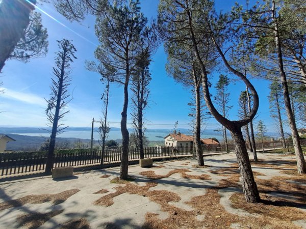 casa indipendente in vendita a Lisciano Niccone