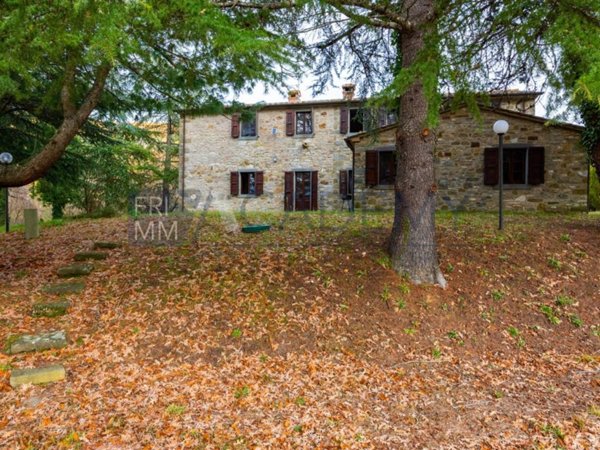 casa indipendente in vendita a Lisciano Niccone