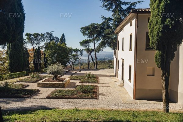 casa indipendente in vendita a Lisciano Niccone