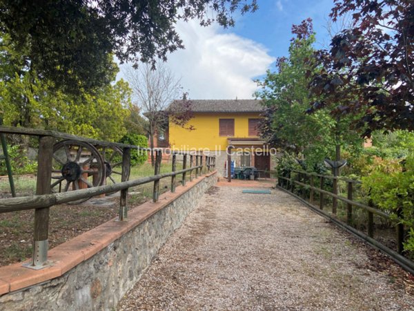 casa indipendente in vendita a Corciano in zona Mantignana