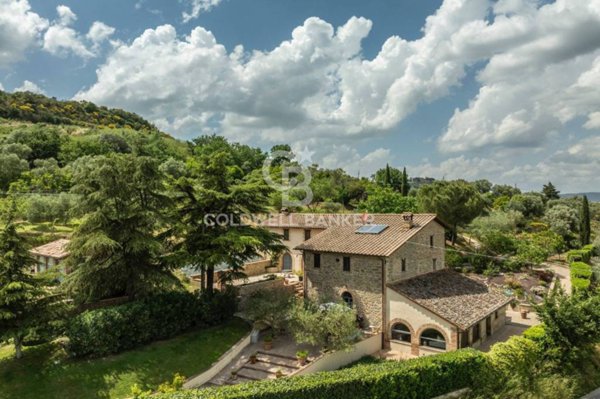 casa indipendente in vendita a Magione in zona Montesperello