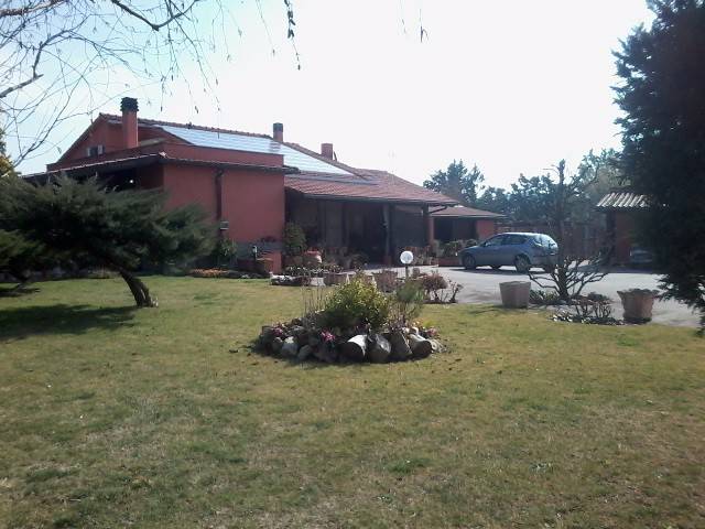 casa indipendente in vendita a Magione in zona Villa
