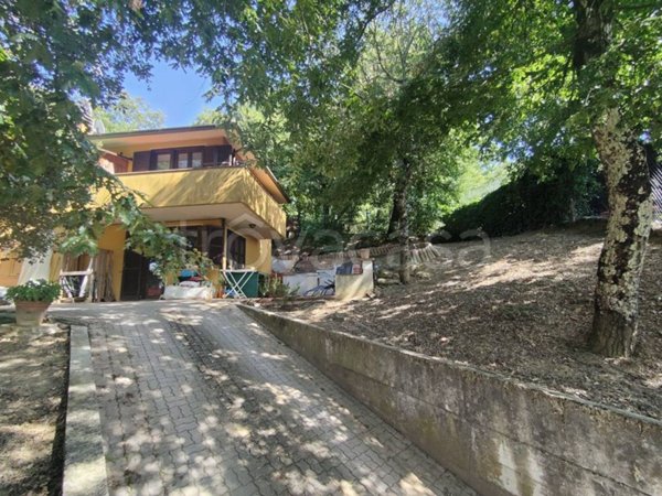 casa indipendente in vendita a Magione in zona San Feliciano