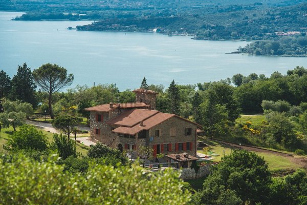casa indipendente in vendita a Magione
