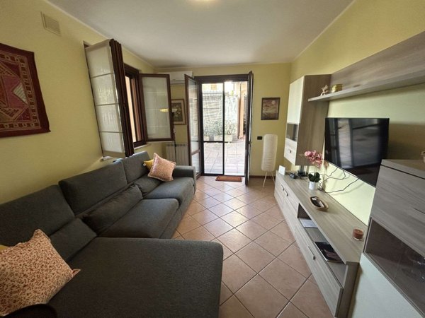 casa indipendente in vendita a Magione in zona San Feliciano