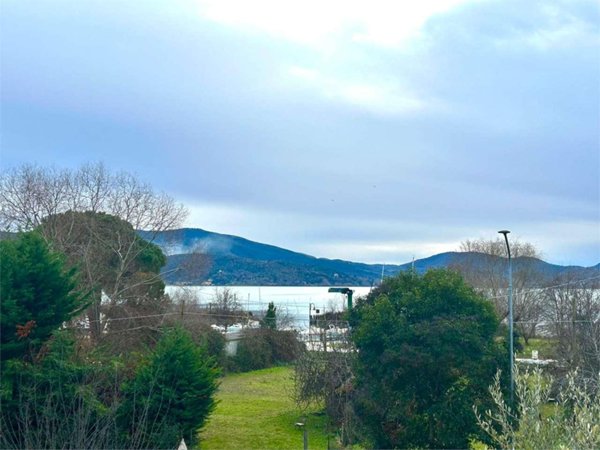 appartamento in vendita a Magione in zona San Feliciano