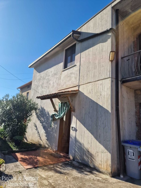 casa indipendente in vendita a Magione