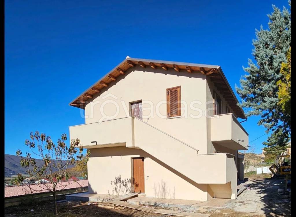 casa indipendente in vendita a Magione in zona Villa
