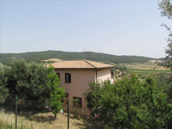 casa indipendente in vendita a Magione in zona Villa