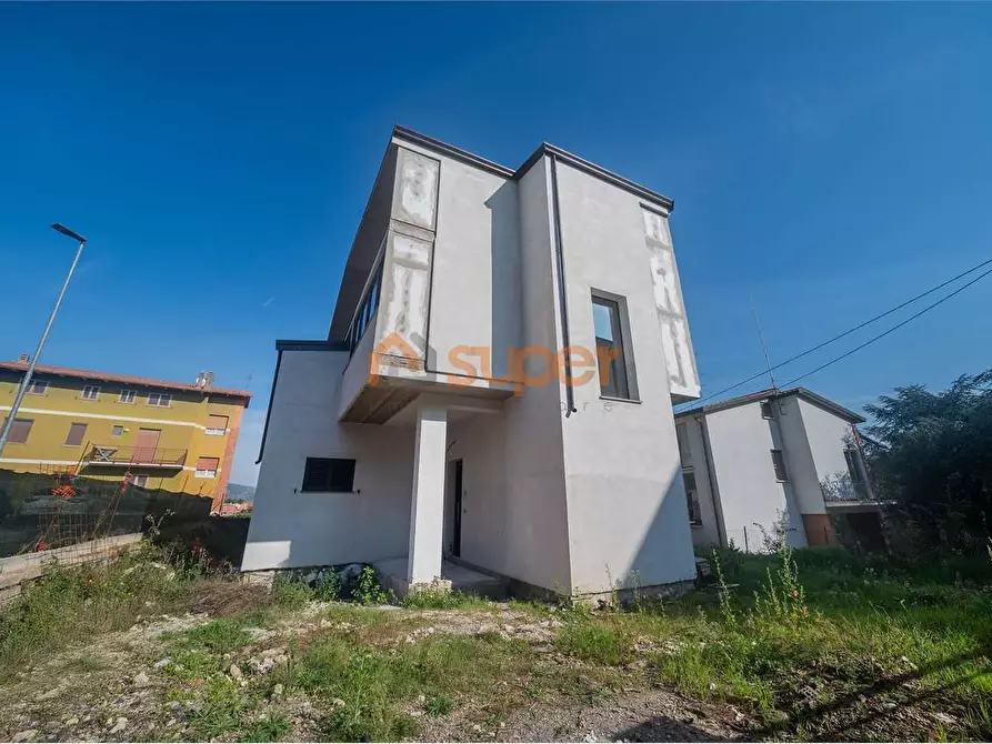 casa indipendente in vendita a Magione