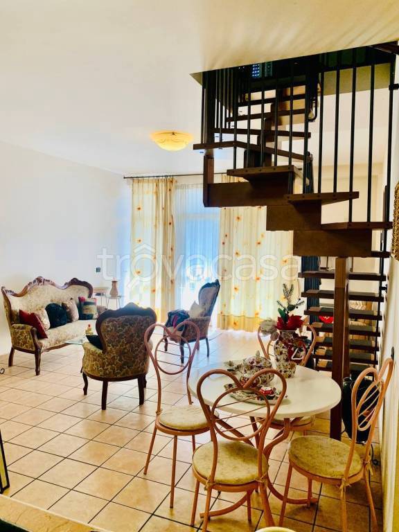 casa indipendente in vendita a Magione in zona Villa