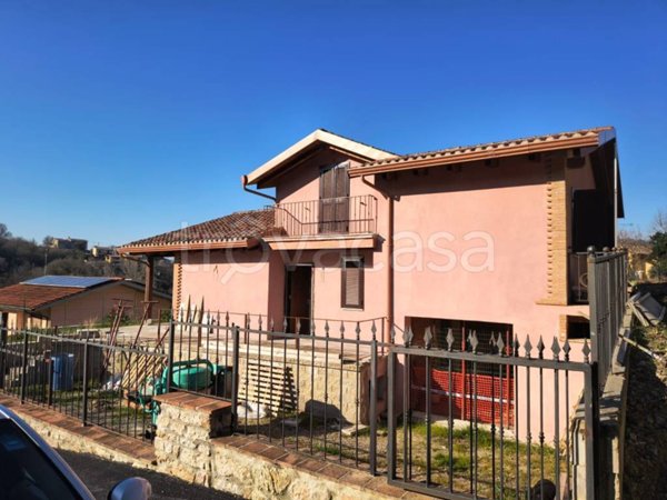casa indipendente in vendita a Magione in zona Villa