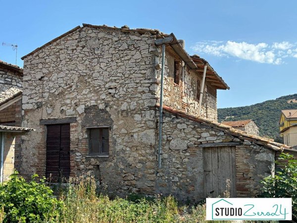 quadrivano in vendita a Magione