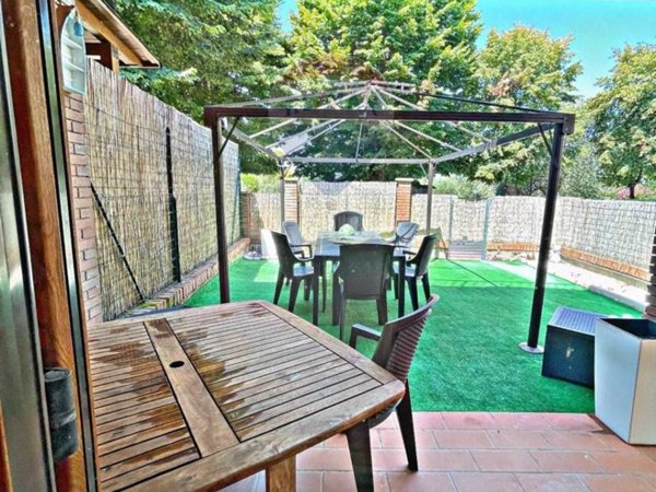 casa indipendente in vendita a Magione in zona Torricella