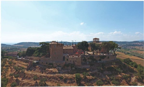 casa indipendente in vendita a Magione