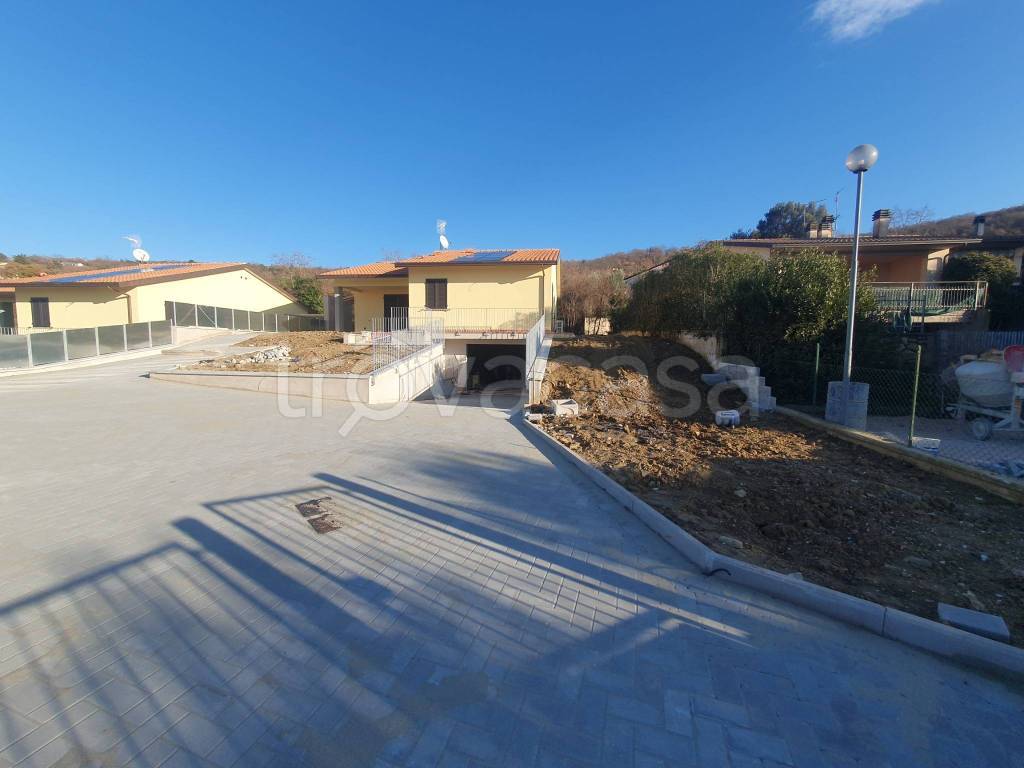 casa indipendente in vendita a Magione in zona San Feliciano