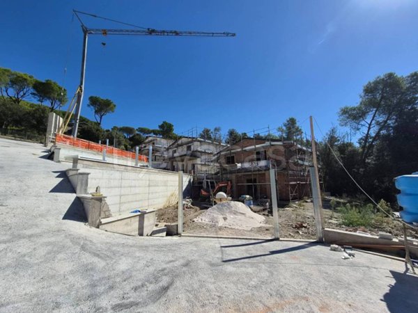 casa indipendente in vendita a Magione in zona Villa