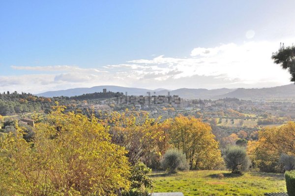 casa indipendente in vendita a Magione
