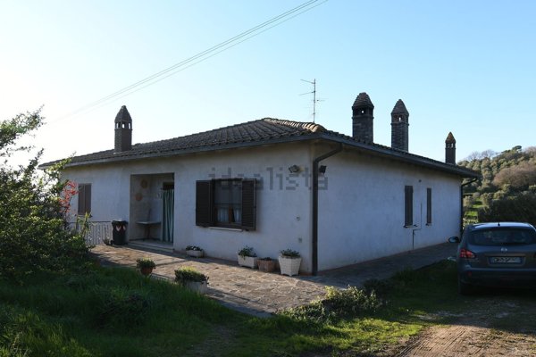 casa indipendente in vendita a Magione in zona San Feliciano