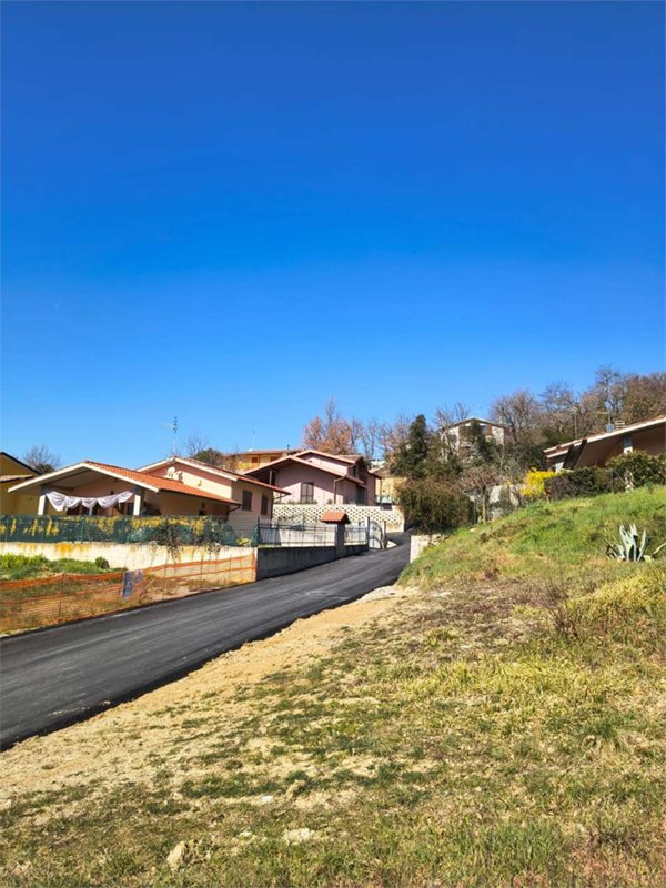 casa indipendente in vendita a Magione in zona Villa