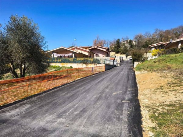 casa indipendente in vendita a Magione in zona Villa