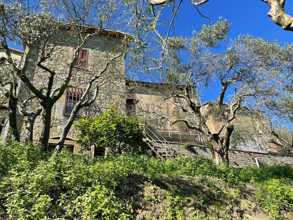casa indipendente in vendita a Magione in zona Agello