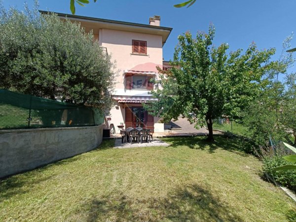 appartamento in vendita a Magione in zona Montesperello