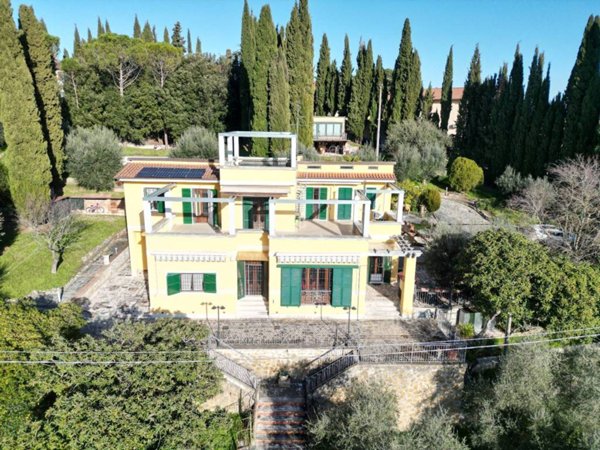casa indipendente in vendita a Magione in zona Villa