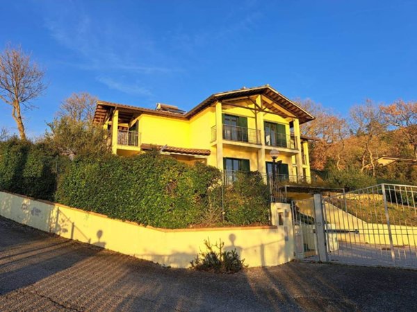 casa indipendente in vendita a Magione in zona San Feliciano