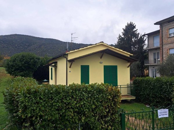 casa indipendente in vendita a Magione in zona Sant’Arcangelo