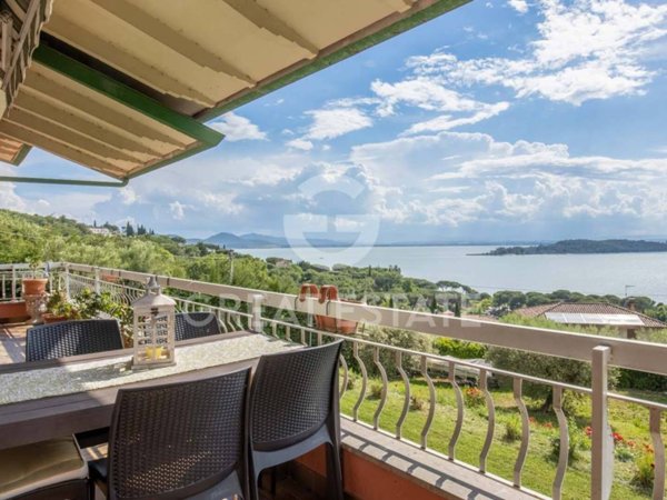 casa indipendente in vendita a Magione in zona Villa
