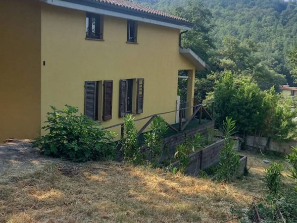 casa indipendente in vendita a Magione in zona Villa