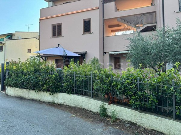 casa indipendente in vendita a Magione