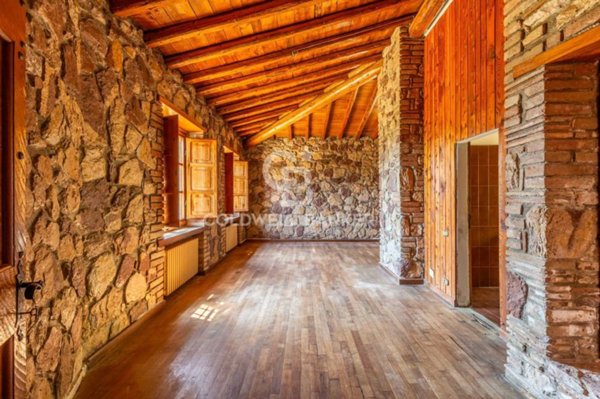 casa indipendente in vendita a Magione