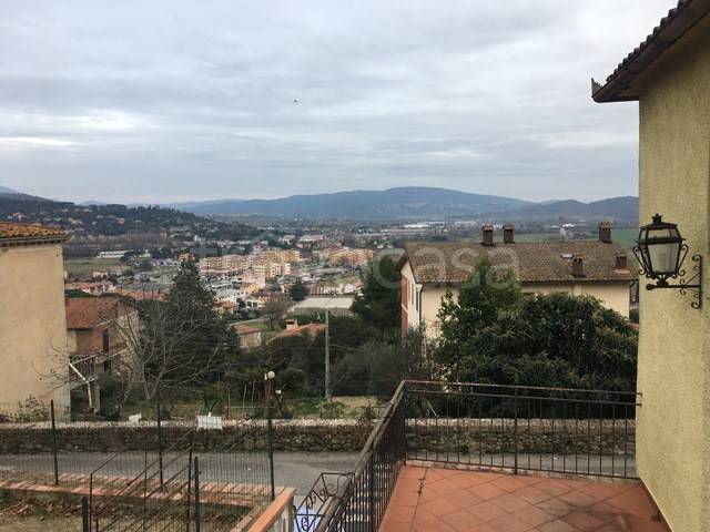 casa indipendente in vendita a Magione