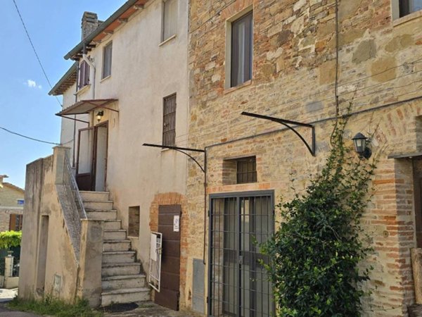casa indipendente in vendita a Magione in zona Agello