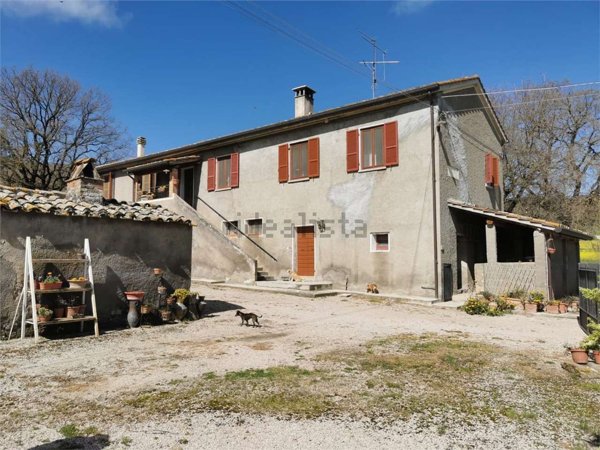 casale in vendita a Magione