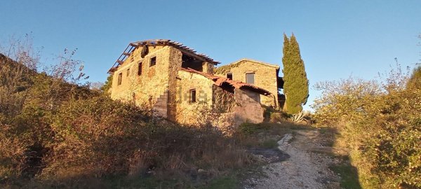 casale in vendita a Magione