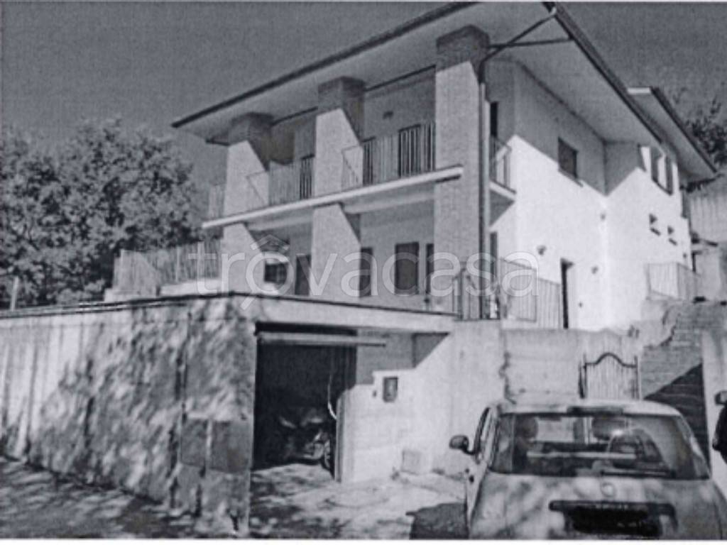 casa indipendente in vendita a Magione in zona Villa
