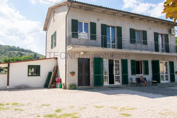 casa indipendente in vendita a Magione in zona Sant’Arcangelo