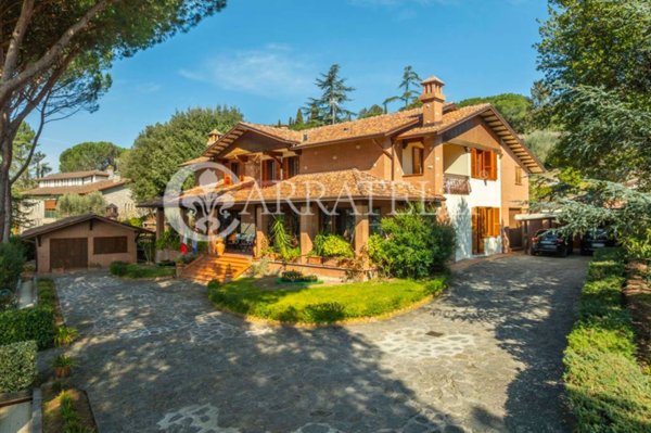 casa indipendente in vendita a Magione in zona Villa