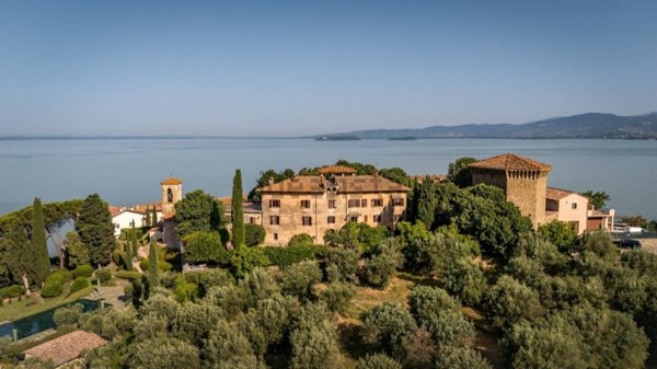 villa in vendita a Magione in zona Villa
