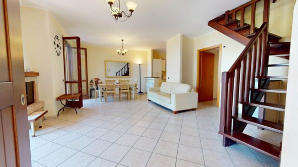 casa indipendente in vendita a Magione in zona San Feliciano