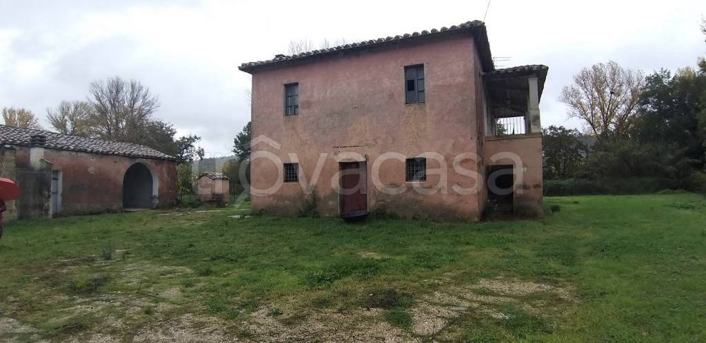 casa indipendente in vendita a Magione