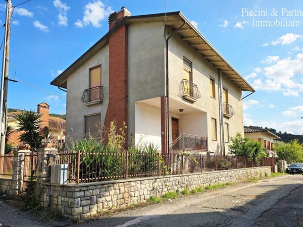 casa indipendente in vendita a Magione in zona Sant’Arcangelo