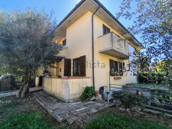casa indipendente in vendita a Magione in zona Torricella