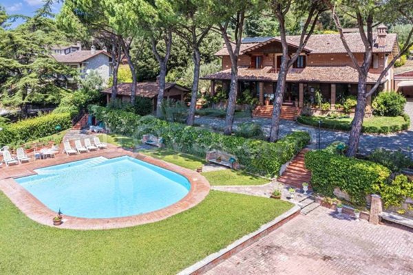 casa indipendente in vendita a Magione in zona Villa