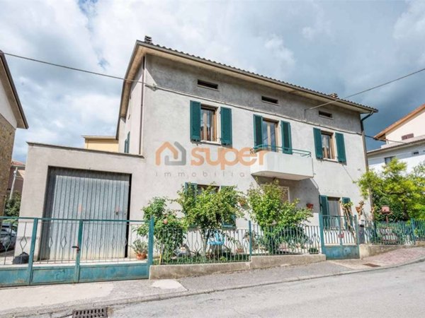 casa indipendente in vendita a Magione