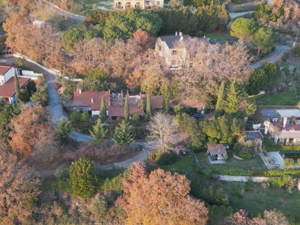casa indipendente in vendita a Magione