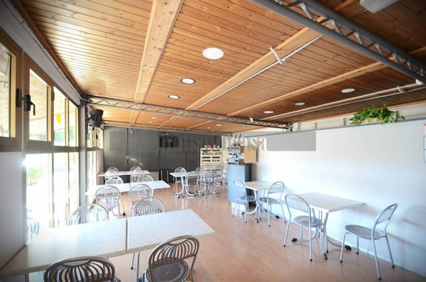 negozio in vendita a Magione in zona Soccorso